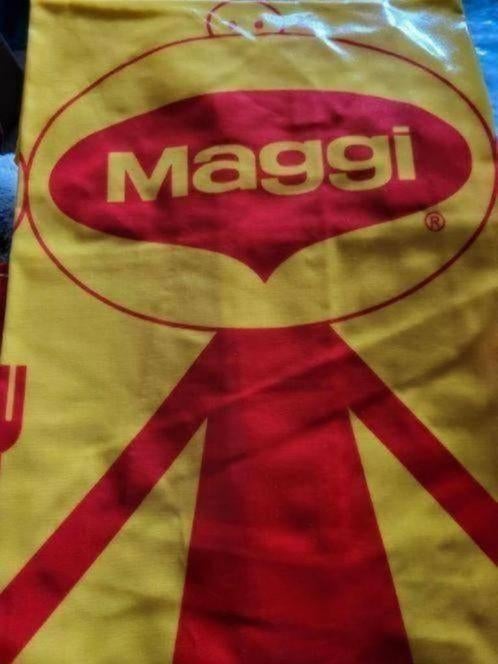 Zeer leuk maggi schort, Huis en Inrichting, Ophalen of Verzenden, Zo goed als nieuw