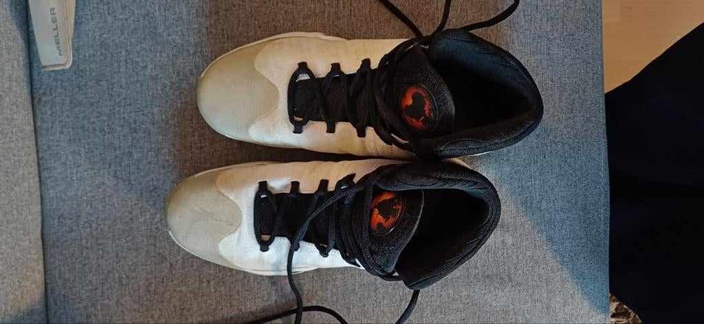 Air jordan 30 xxx white wolf grey, Kleding | Heren, Schoenen, Ophalen of Verzenden, Zo goed als nieuw, Wit