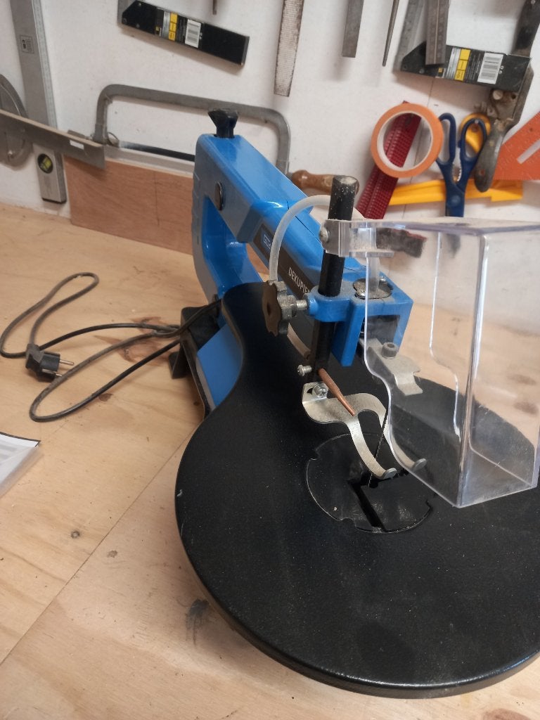 Te koop elektrische figuurzaag, Ophalen, Zo goed als nieuw, 30 tot 70 mm, Figuurzaag