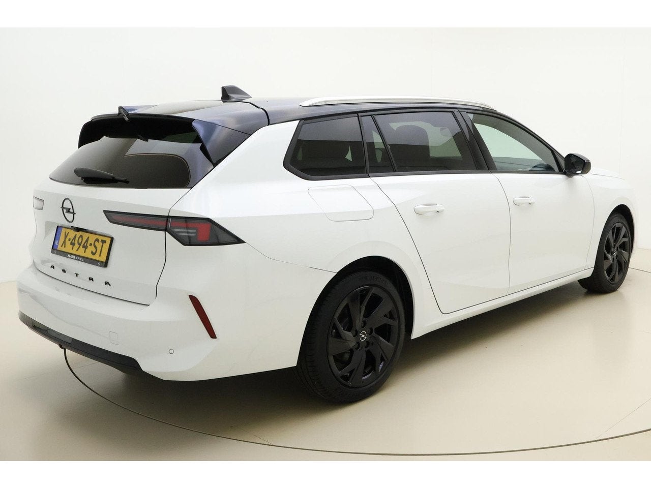 Opel Astra Sports Tourer 1.2 Level 4 130 PK | Navigatie | Cl, Auto's, Gebruikt, 1199 cc, Handgeschakeld, 19 km/l