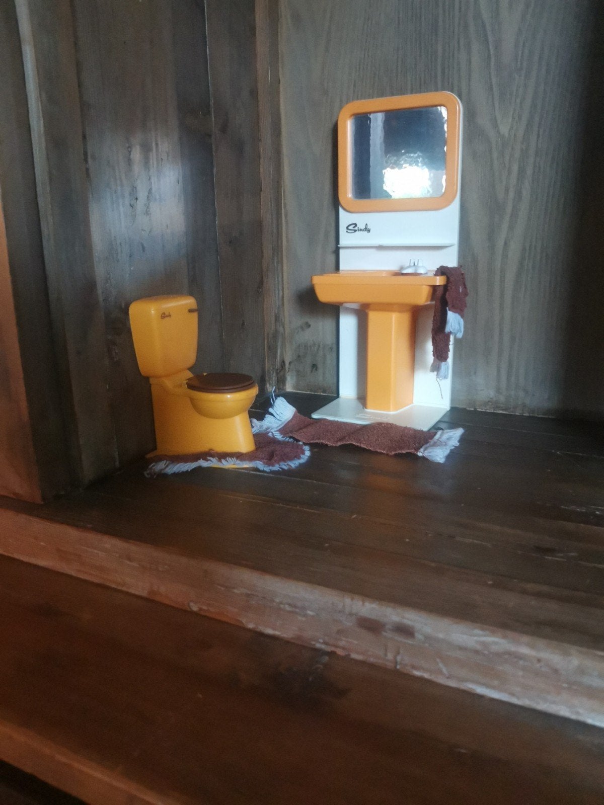 Vintage Sindy badkamer set: wastafel en toilet, Ophalen of Verzenden, Gebruikt