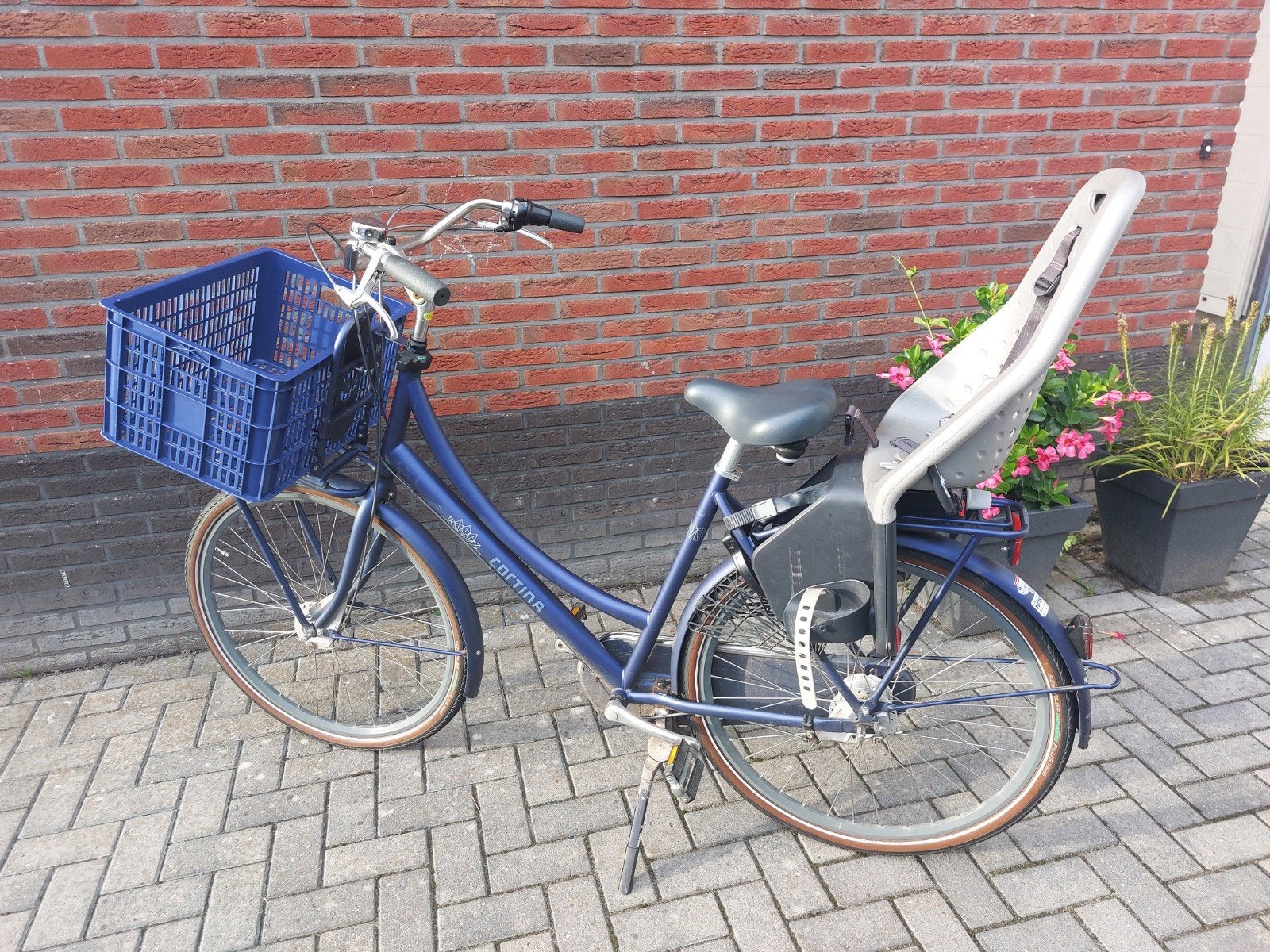 Cortina U4 Family fiets met krat en Yepp kinderzitje, Fietsen en Brommers, Overige merken, Ophalen of Verzenden, Trommelrem, 53 tot 56 cm