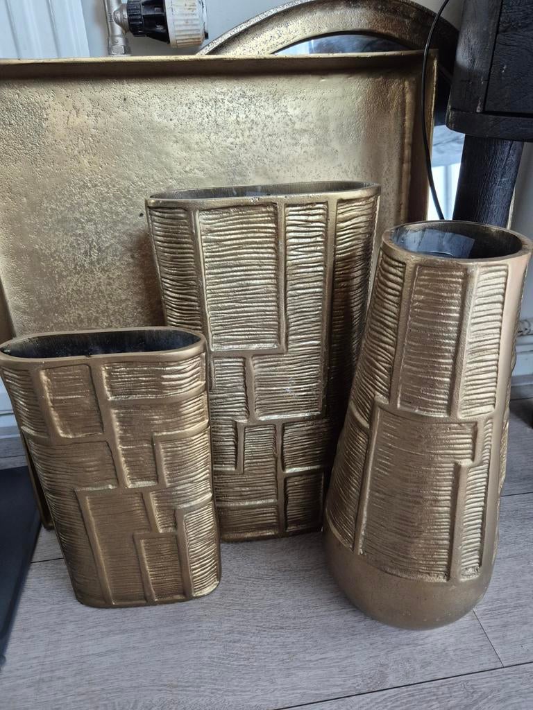 Nieuwe set deco vazen goudkleurig, Nieuw, Ophalen of Verzenden, Minder dan 10 liter, Metaal