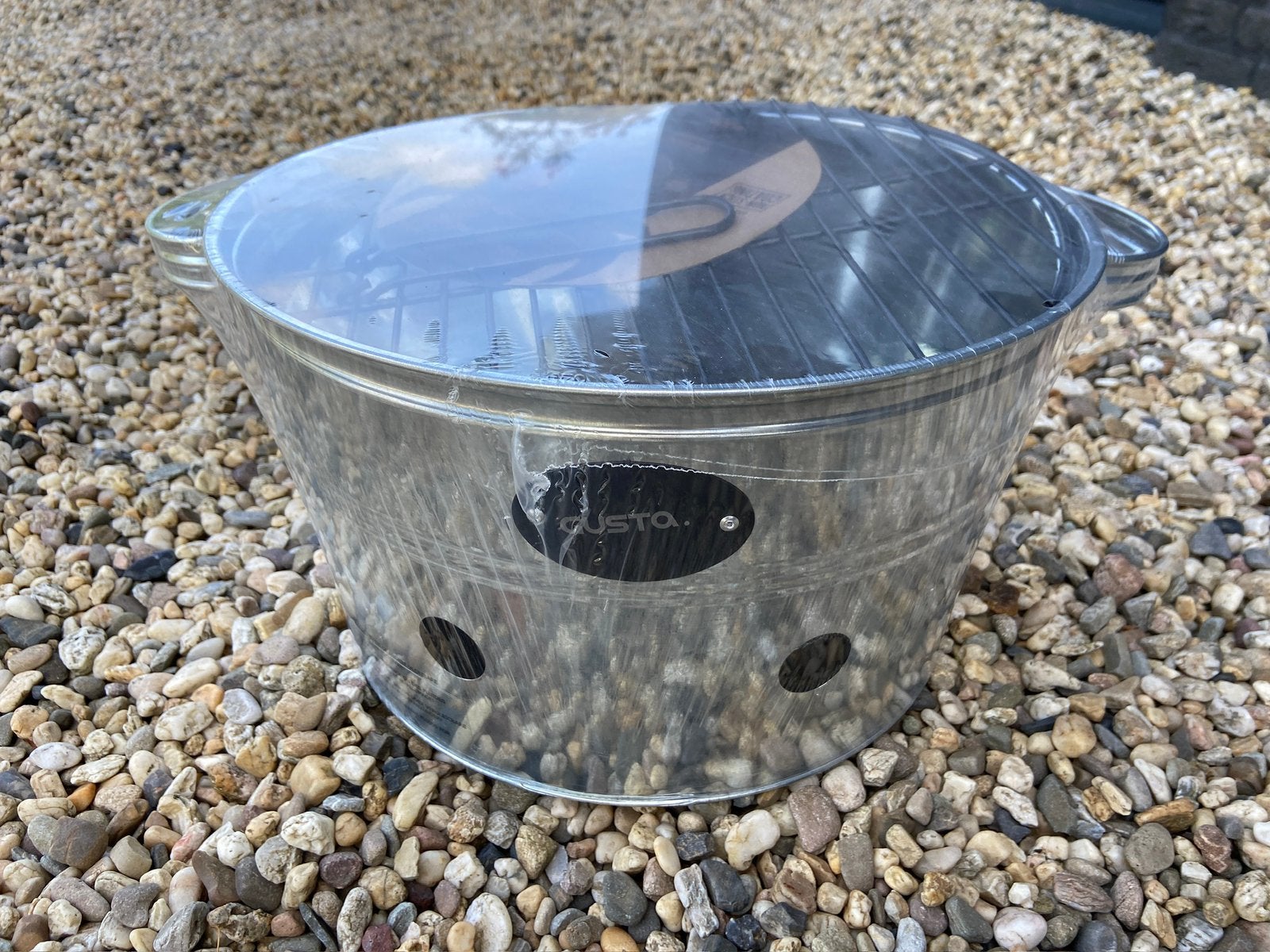Nieuwe kleine handzame Gusto BBQ bucket voor camping of tuin, Ophalen of Verzenden, Nieuw