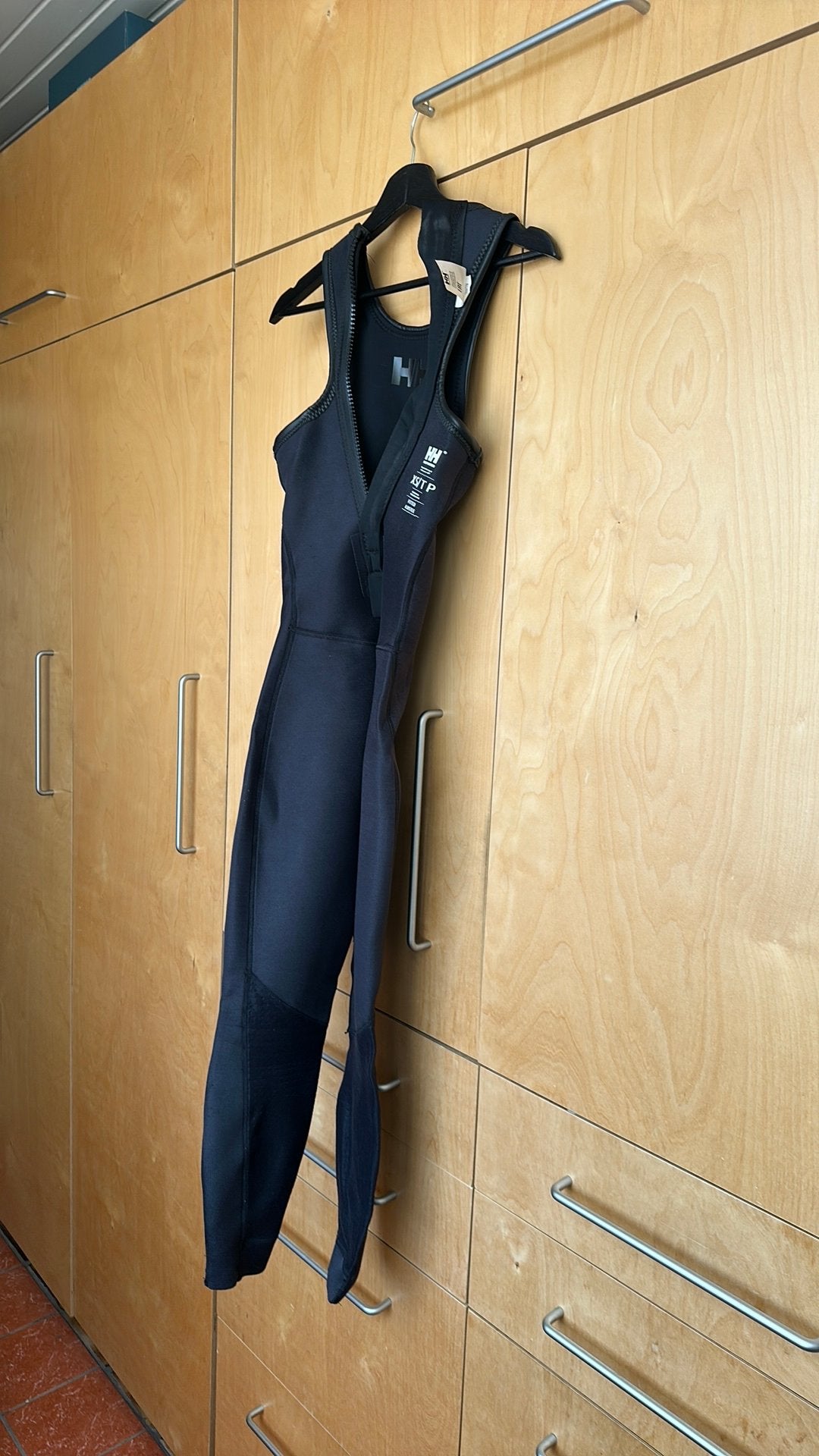 Wetsuit - Helly Hansen - Maat XS, Watersport en Boten, Watersportkleding, Ophalen, Zo goed als nieuw, Dame, Wetsuit
