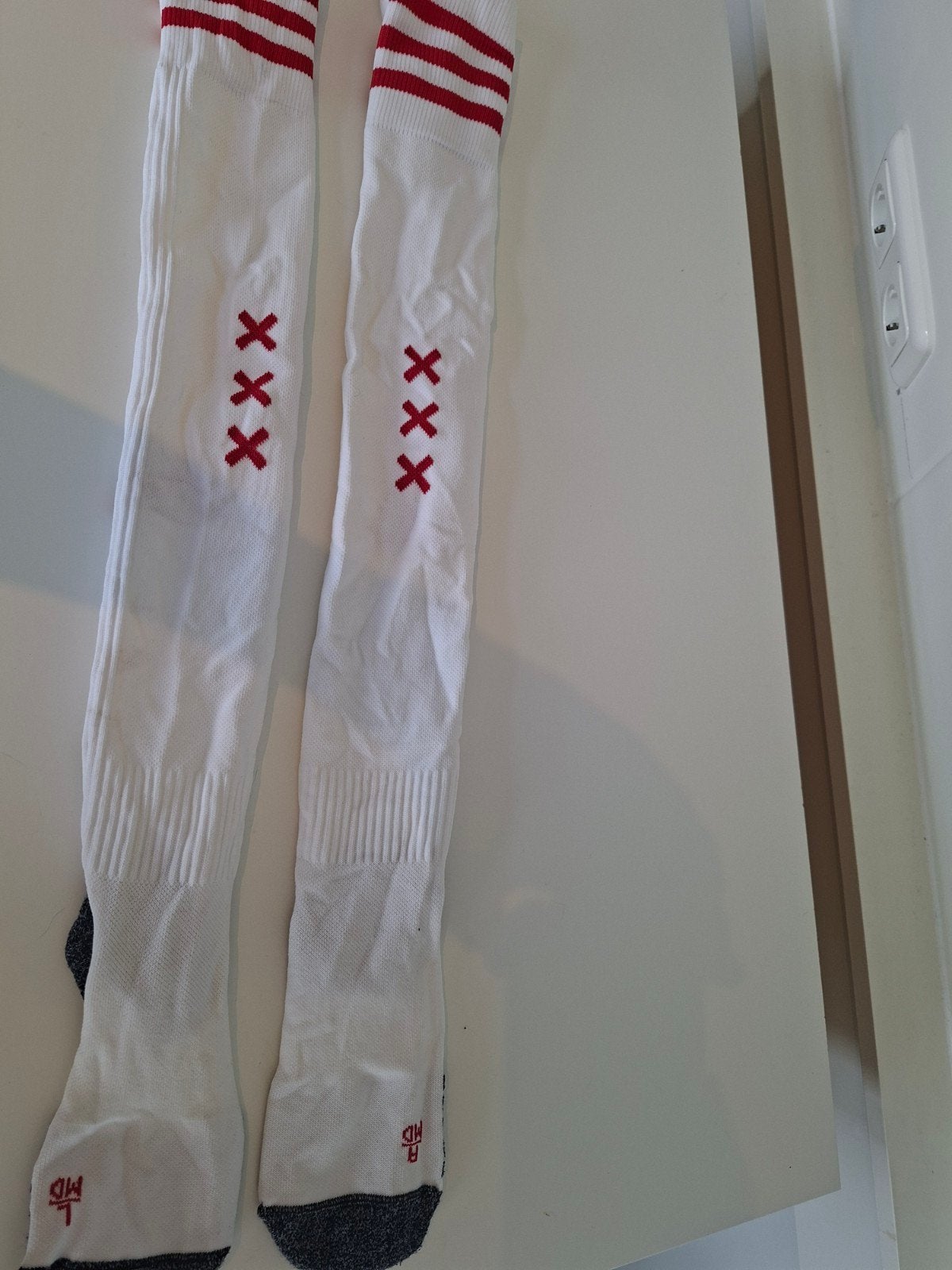 Ajax sokken medium large, Wit, Ophalen of Verzenden, Ajax, Nieuw
