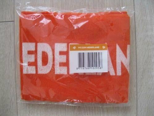 Oranje sjaal WIJ ZIJN NEDERLAND nieuw !, Ophalen of Verzenden, Nieuw, Overige maten, Sjaal