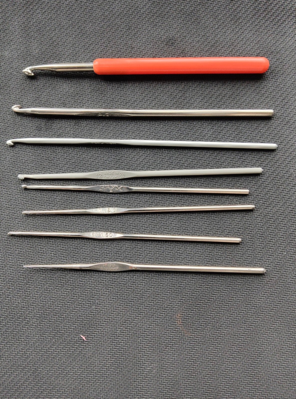 8 haaknaalden 1-5 mm, o.a. Phildar, Prym, Perl-inox, Ophalen of Verzenden, Gebruikt, Haken, Naald