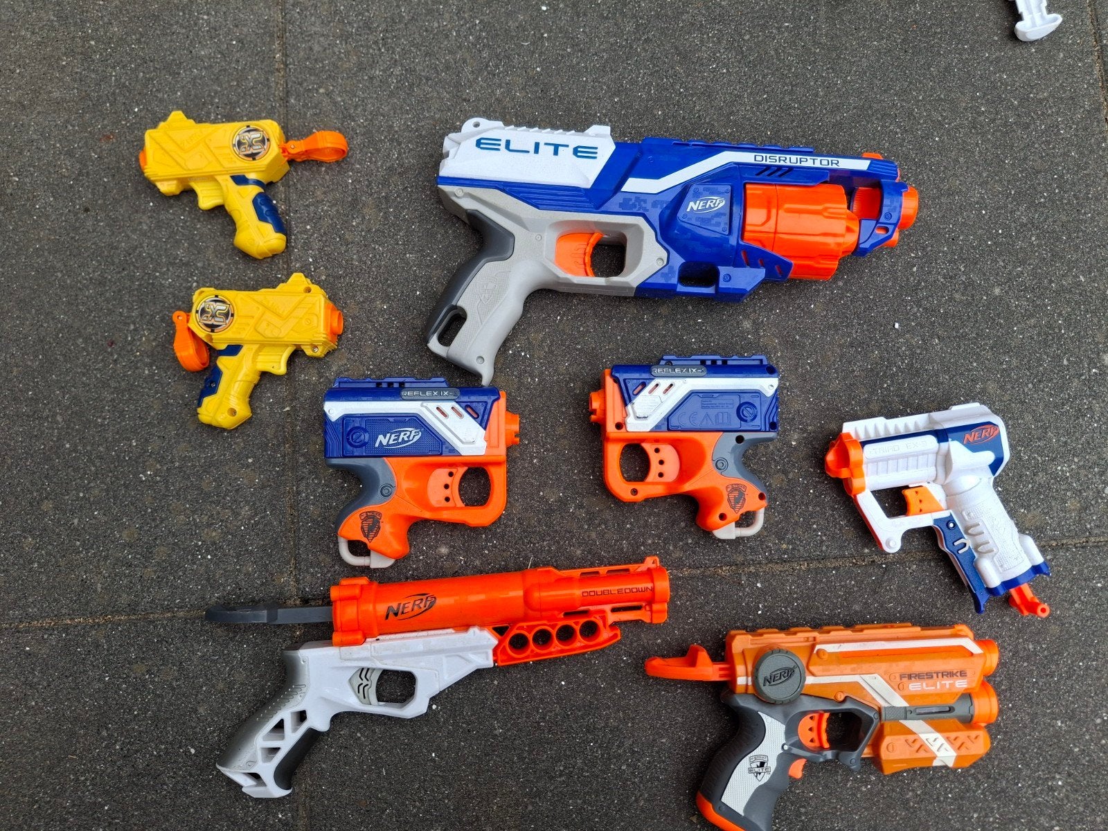 Grote Nerf Blaster Collectie met Extra Darts, Ophalen, Gebruikt