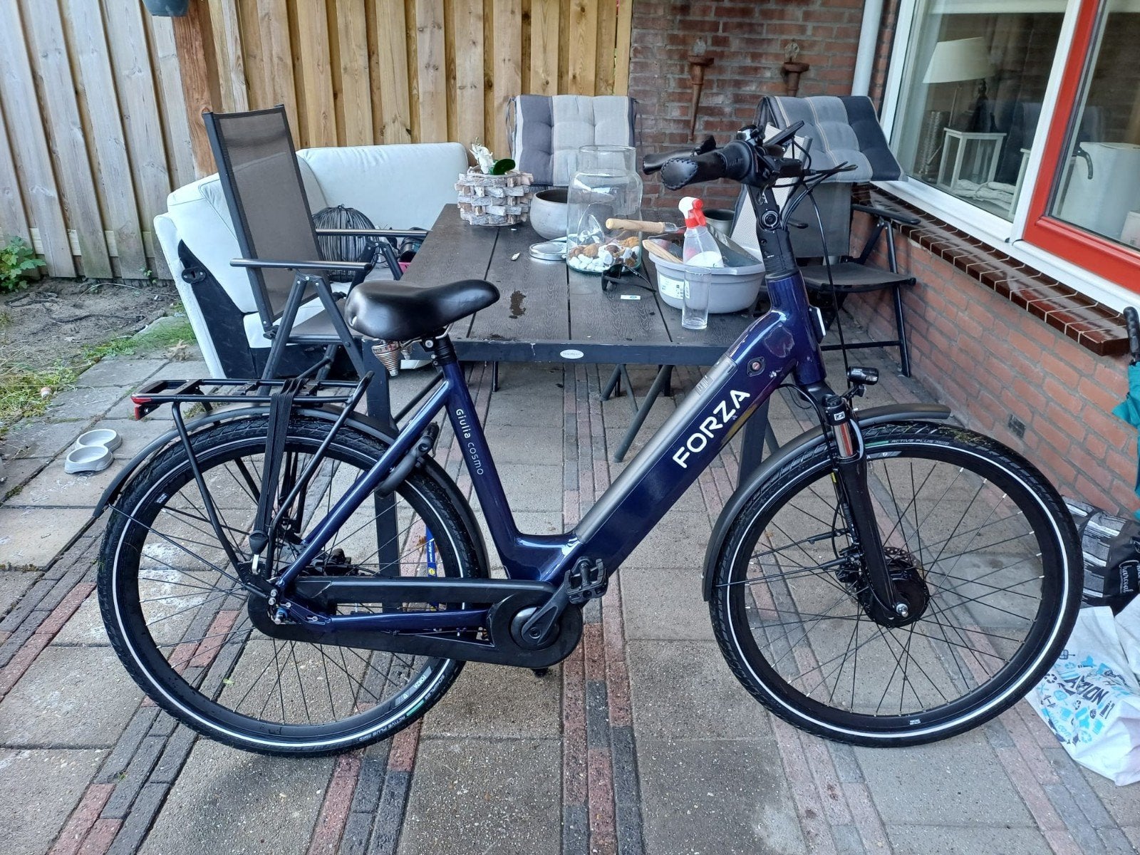 FORZA GUILIA  COSMO  E BIKE  met voorwielmotor Z.G.A.N. 2025, Fietsen en Brommers, Elektrische fietsen, Ophalen of Verzenden, Zo goed als nieuw