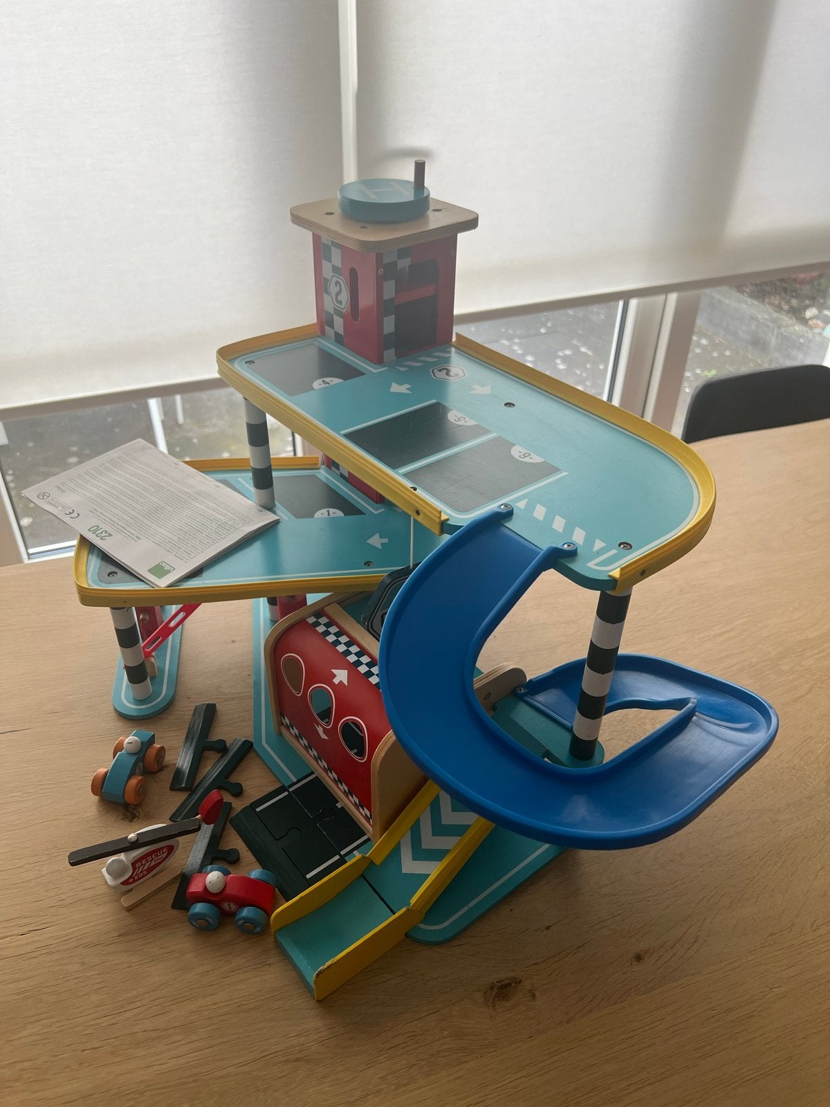 Houten Speelparkeergarage met Accessoires, Ophalen of Verzenden, Gebruikt, Bouwen