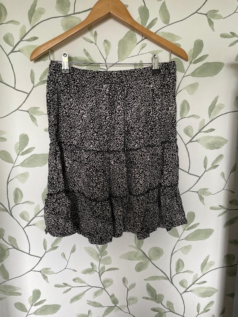 Geisha zwart wit rokje rok maat small 36, Kleding | Dames, Rokken, Geisha, Zwart, Ophalen of Verzenden, Zo goed als nieuw
