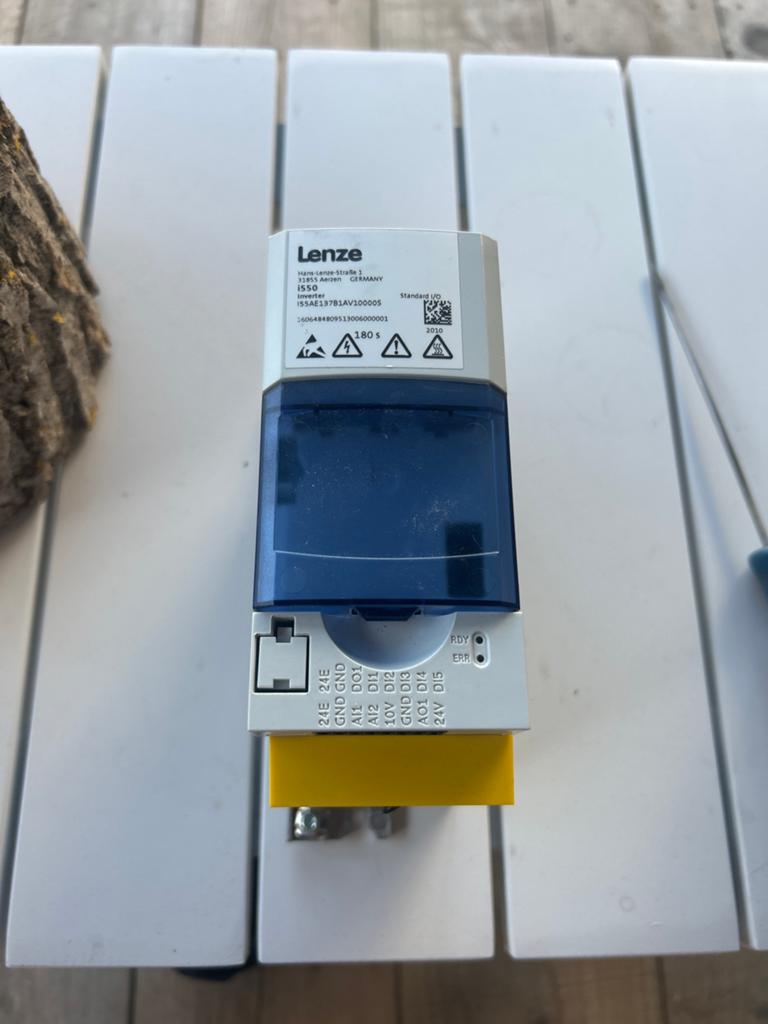 Lenze i550 Frequentieomvormer - Compact en Efficiënt, Ophalen of Verzenden