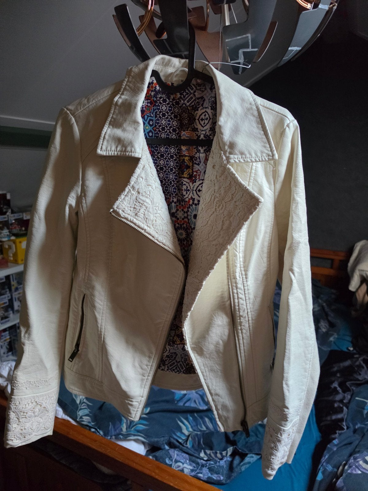 Desigual leren jas maat 36, Beige, Ophalen of Verzenden, Zo goed als nieuw, Desigual