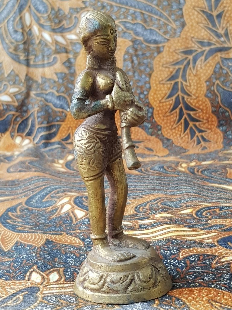 Mooi antiek Devi beeldje uit India van brons 13,3 cm., Antiek en Kunst, Handgemaakt, India, Ophalen of Verzenden, Brons