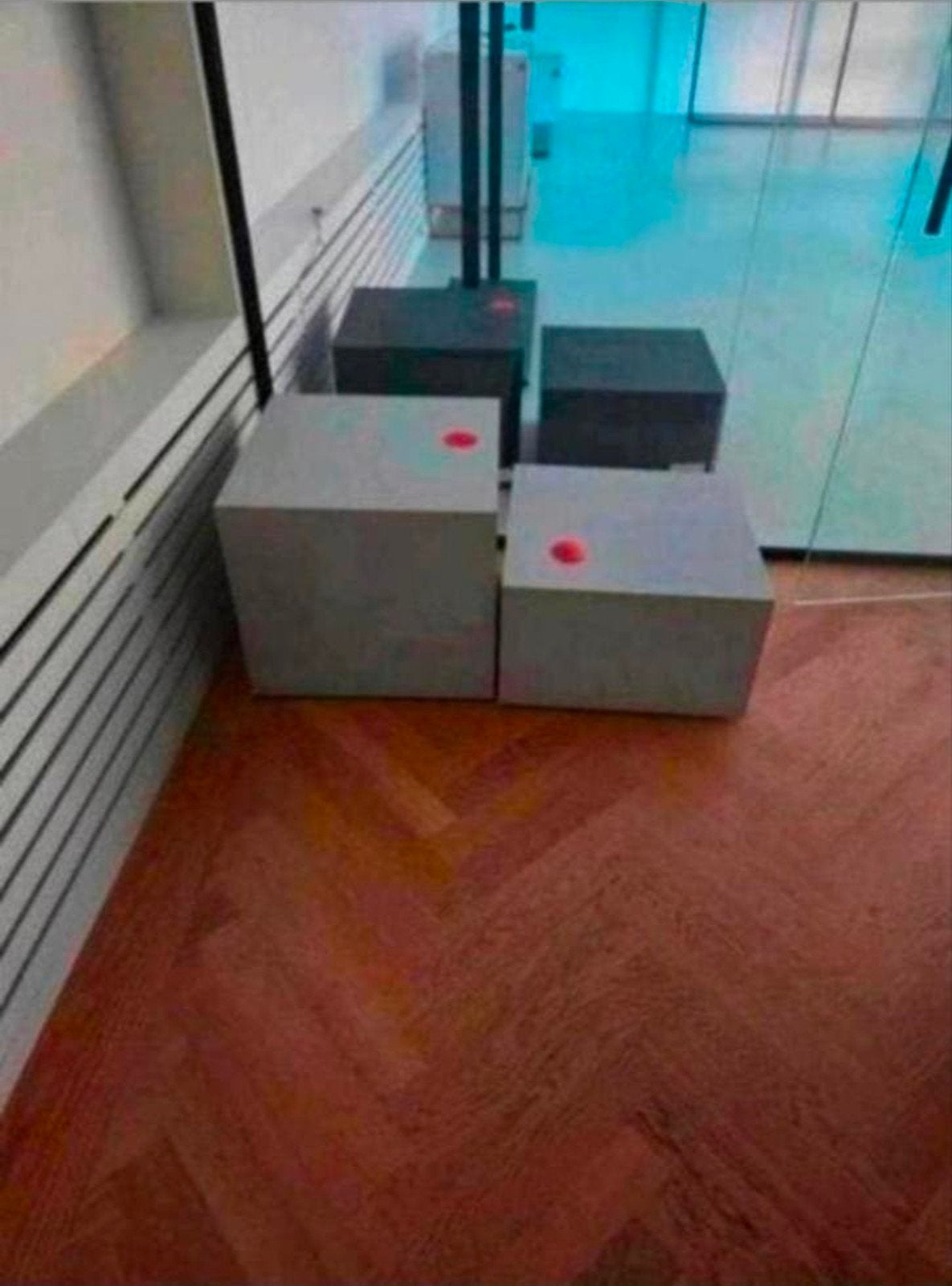 Houten presentatieblok / zuil  / pilaar/ sokkel, Huis en Inrichting, Woonaccessoires | Zuilen en Pilaren, Ophalen of Verzenden