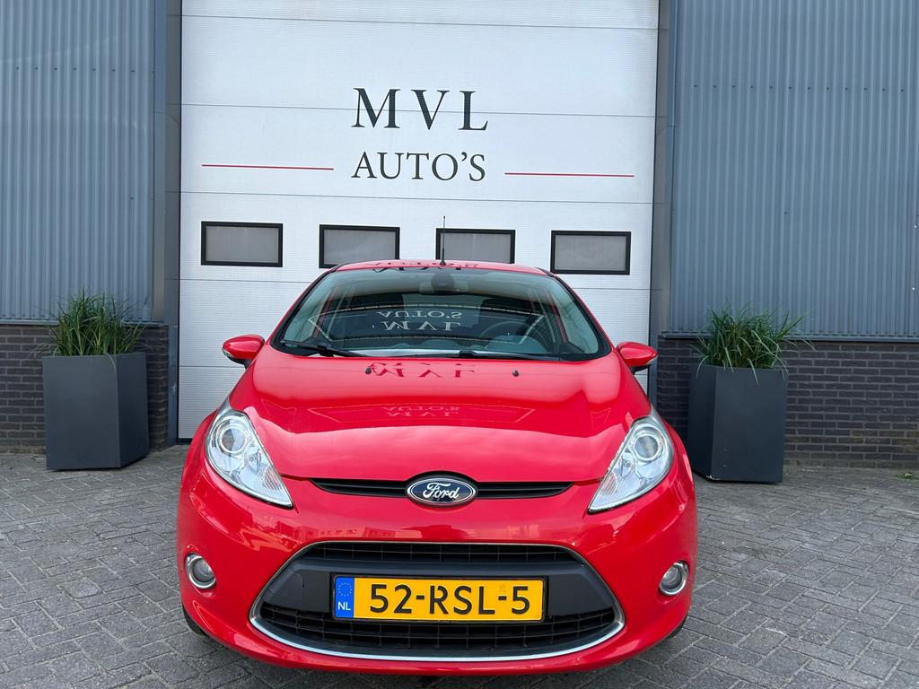 Ford Fiesta 1.25 Titanium, Voorwielaandrijving, Euro 5, 1242 cc, Parkeersensor