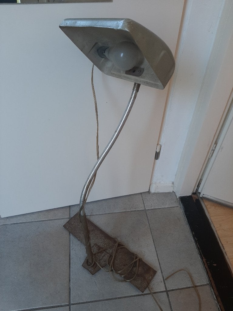 vintage bureaulamp industrieel hamerslag, Huis en Inrichting, Lampen | Tafellampen, Ophalen, Bureaulamp, E27 (groot), 90 cm