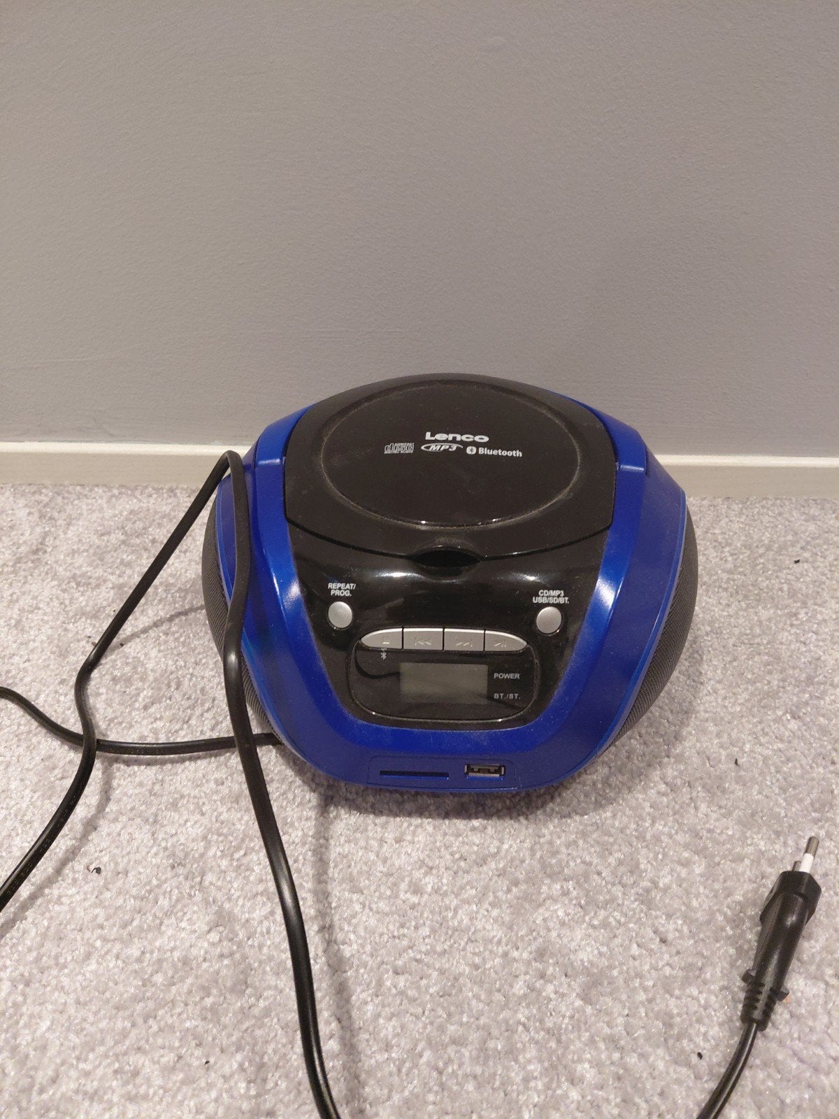 Lenco radio met disc-mp3 en Bluetooth erin begrepen., Ophalen of Verzenden, Zo goed als nieuw, Radio, Met cd-speler