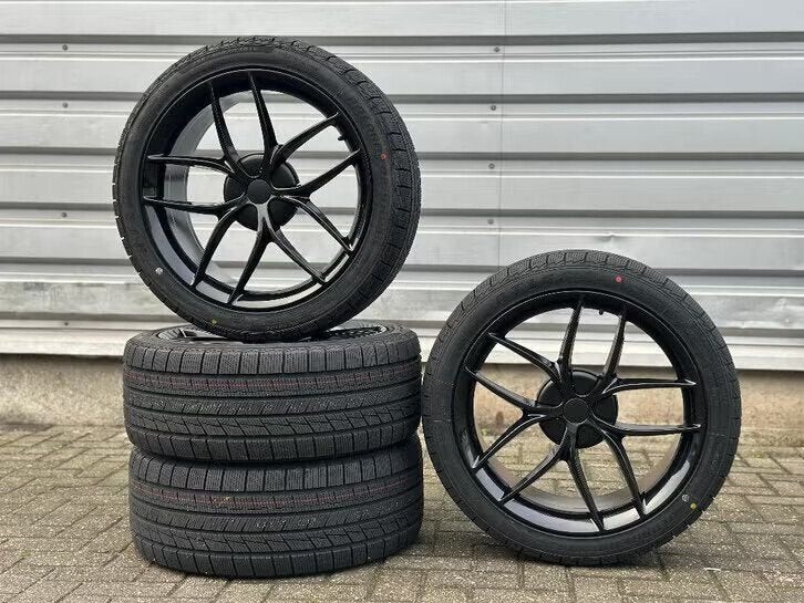 20 inch TESLA Sportvelgen met Winterbanden Model Y Model 3, Gebruikt, Velg(en), -, -
