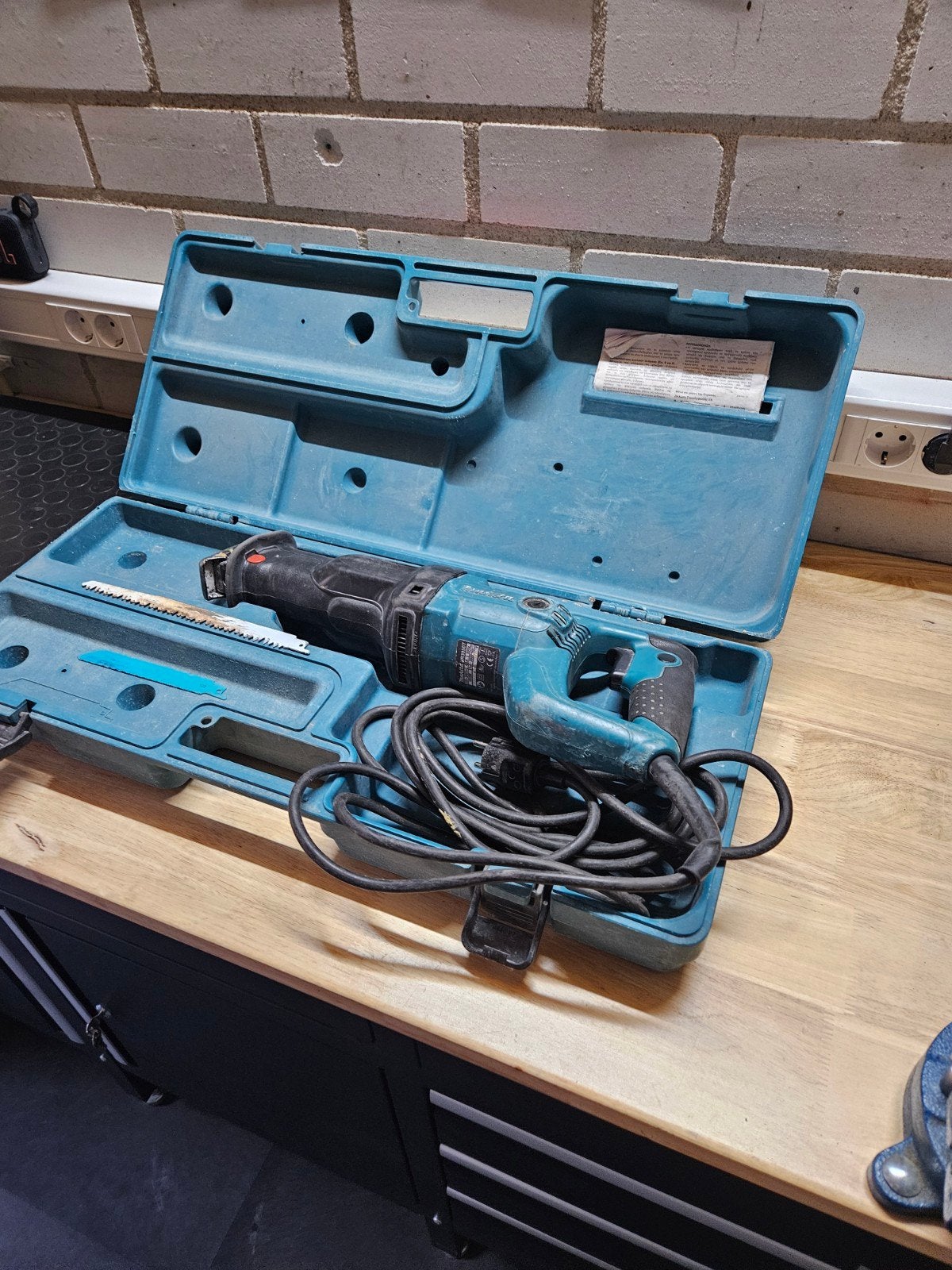 Makita Reciprozaag JR3050T met koffer, Gebruikt, Info@makita.nl, Verzenden, Makita Corporation