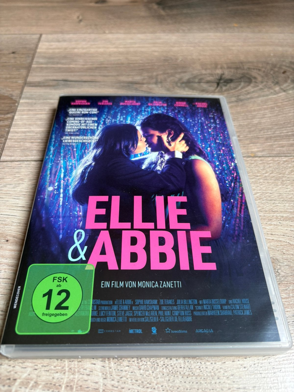 Ellie & Abbie van Monica Zanetti, Alle leeftijden, Ophalen of Verzenden, Zo goed als nieuw, Overige gebieden
