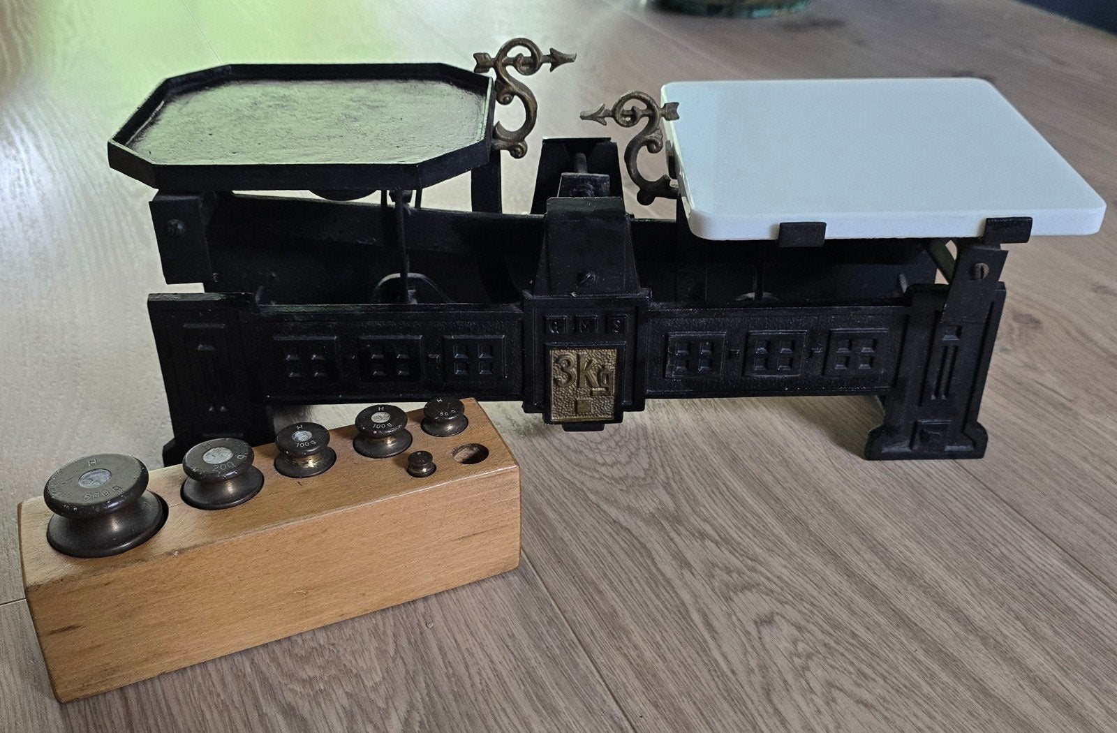 Balans weegschaal met Gewichten - Vintage Decoratie, Ophalen