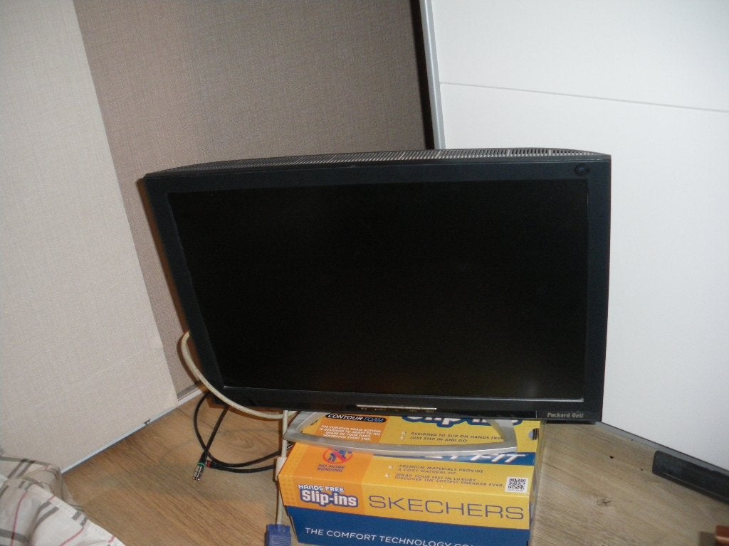leuke led tv breedte 55 cm en hoogte 35 cm packard bell, Audio, Tv en Foto, LED, 50 Hz, Zo goed als nieuw, 100 cm of meer