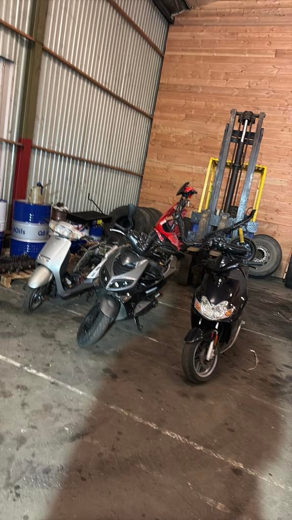 Scooter/brommer reparatie in Emmen, Ophalen, Zo goed als nieuw, Overige typen
