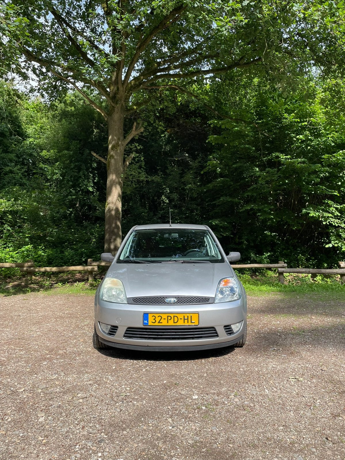 Ford Fiësta 1.3 8V 3DR 2004 Grijs, Auto diversen, Ophalen