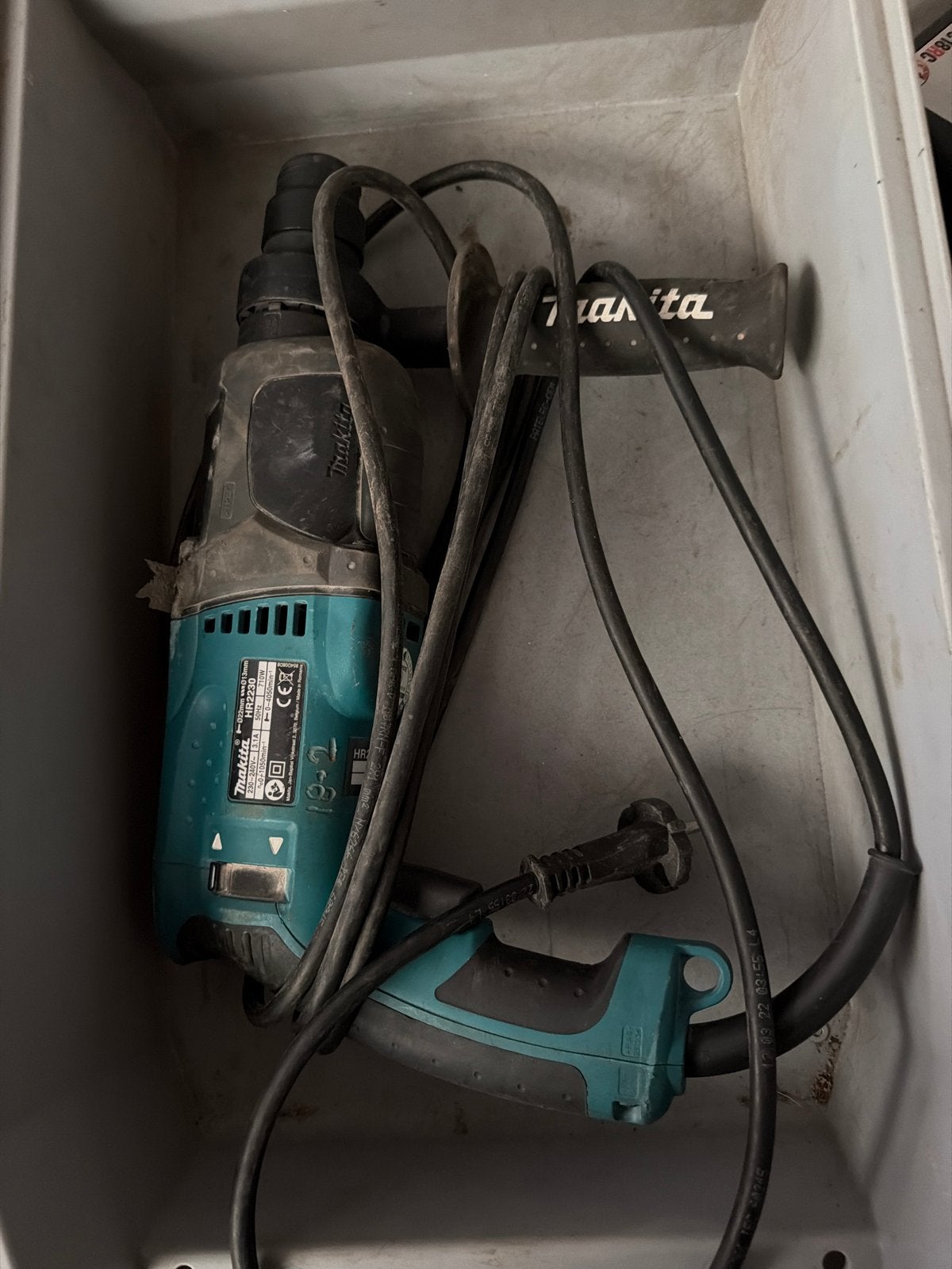 Makita HR2230 Boorhamer - 710W, Gebruikt, Ophalen, Boor- en/of Breekhamer, Klopboormechanisme, Gebruikt