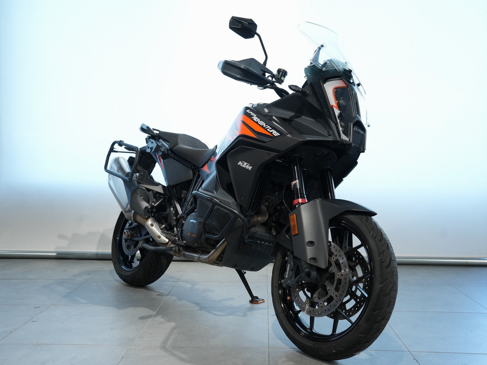 KTM 1290 SUPER ADVENTURE S (bj 2022), KTM Sportmotorcycle Ned. BV, Bedrijf, Meer dan 35 kW, Toermotor
