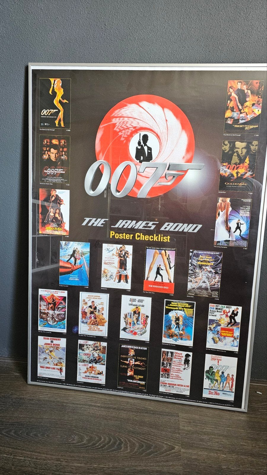 James Bond Poster Checklist - Ingelijst, Ophalen, Rechthoekig Staand, Met lijst, Zo goed als nieuw
