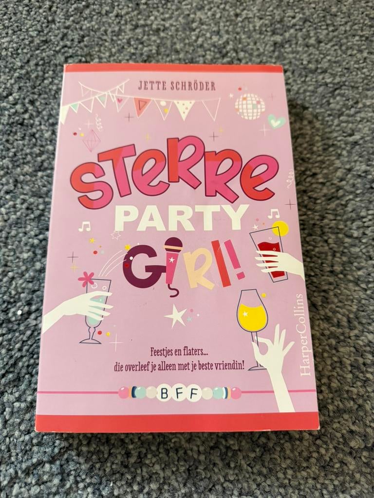 Boek: Sterre Party Girl - Jette Schröder, Ophalen of Verzenden, Zo goed als nieuw