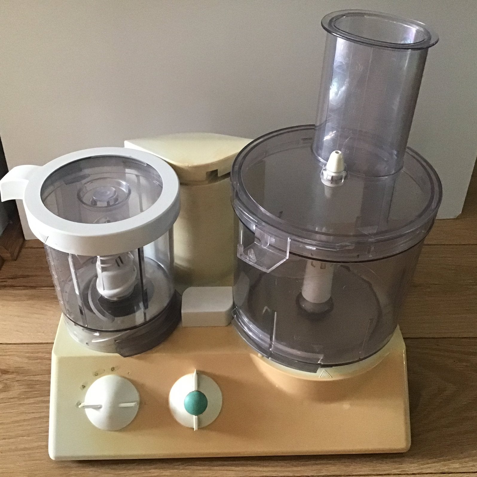 Braun foodprocessor, Gebruikt, 1 tot 2 liter, 3 snelheden of meer, Ophalen of Verzenden