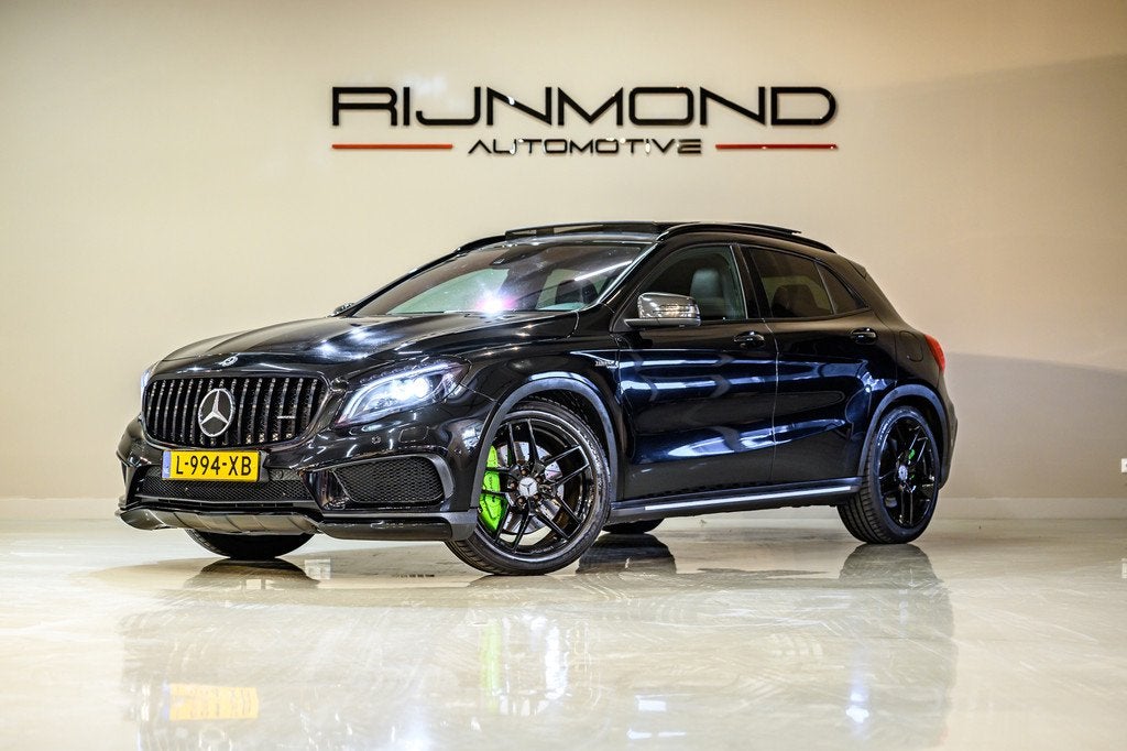Mercedes-Benz GLA-klasse AMG 45 4MATIC|Pano|Camera|Carplay|A, Auto's, Mercedes-Benz, Stof, Gebruikt, Zwart, SUV of Terreinwagen
