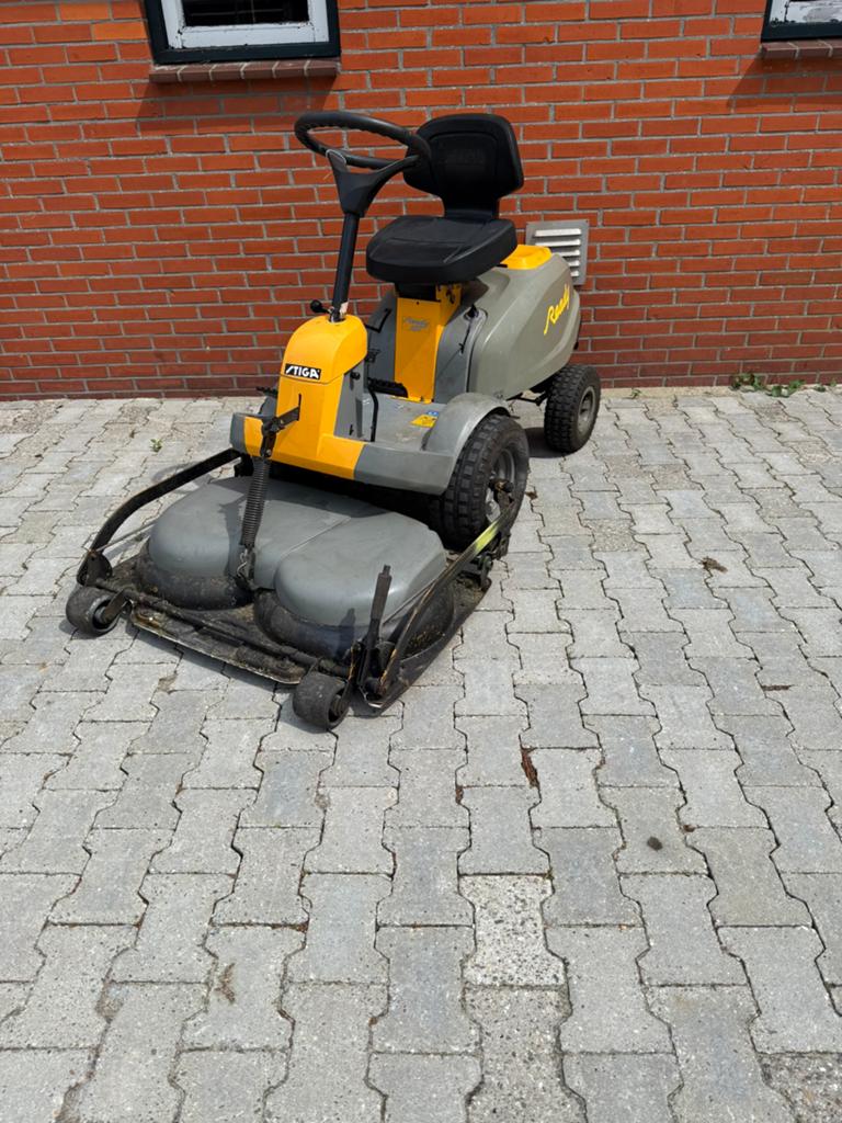 Zeer Nette Stiga Ready hydrostaat, Ophalen, Gebruikt, Mulchfunctie, 90 tot 120 cm