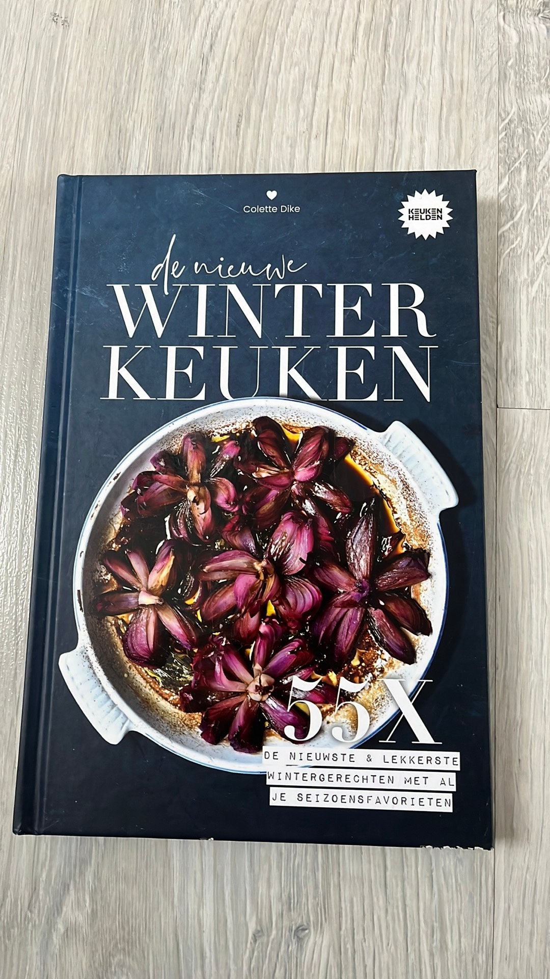 Colette Dike - De nieuwe winterkeuken, Italië, Ophalen of Verzenden, Zo goed als nieuw, Colette Dike