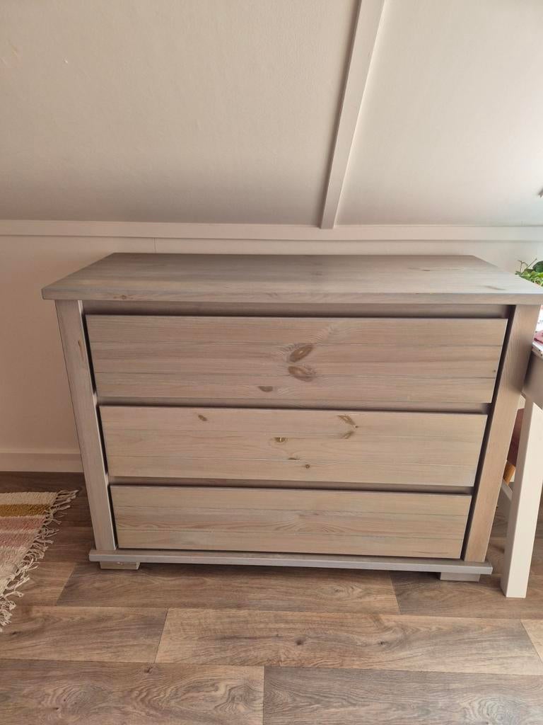 Ladekast, gebruikt als commode, Ophalen