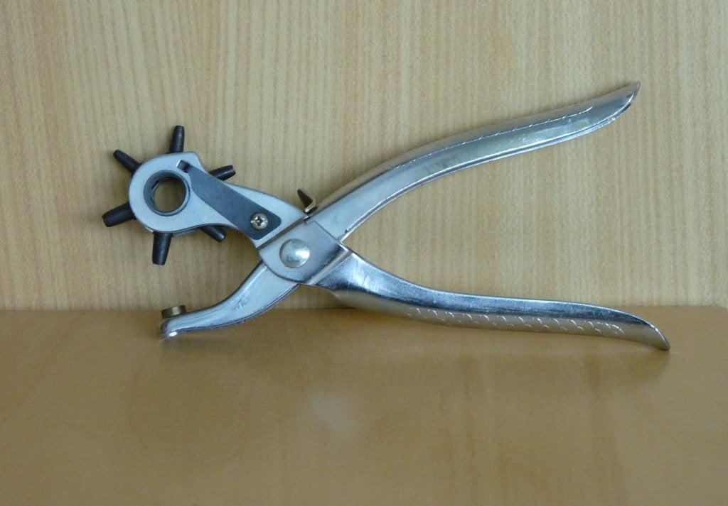 Revolvertang / gaatjestang, Geschikt voor karton, Gebruikt, Gereedschap of Toebehoren, Metaal
