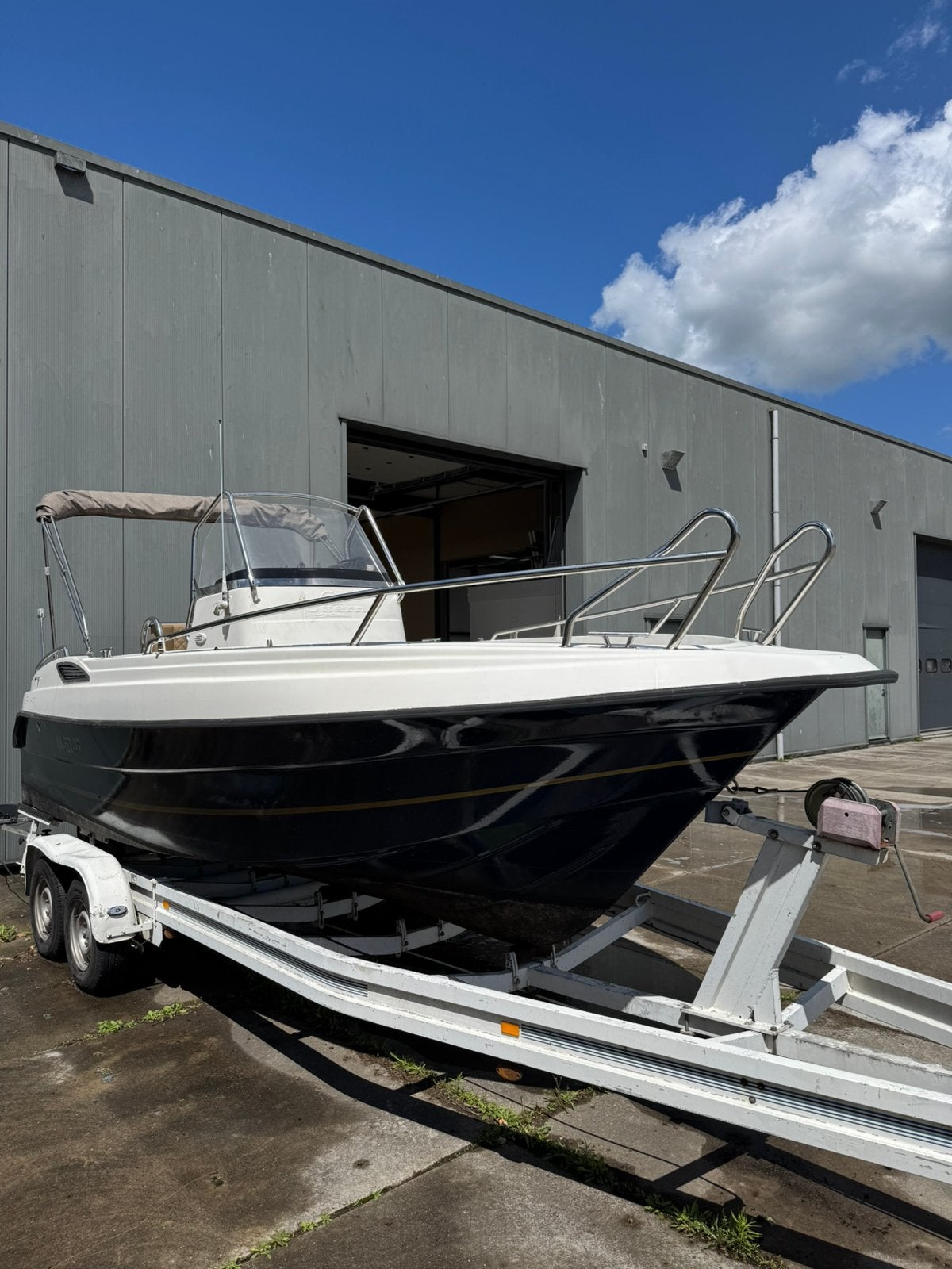 Uttern 6402 Exclusive center console boot, Watersport en Boten, Gebruikt, Binnenboordmotor, 190 pk, 6 m