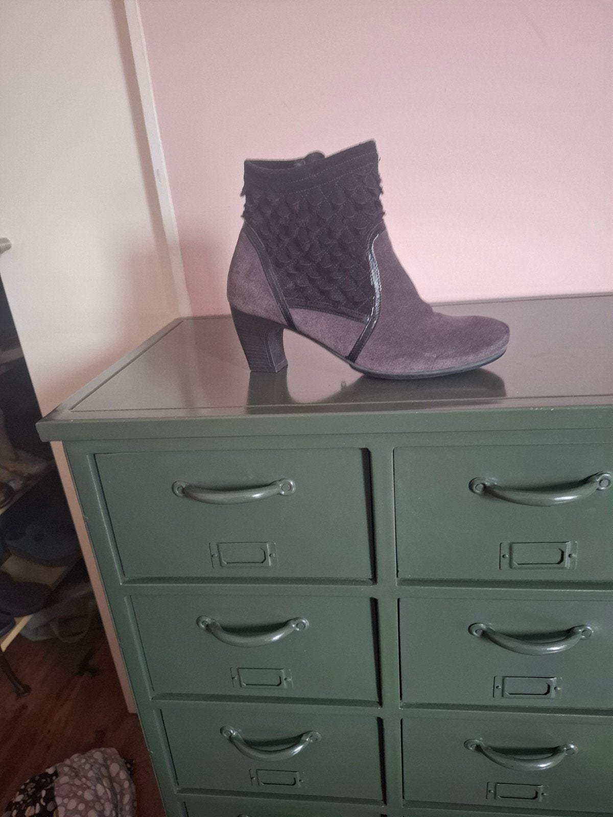 Te koop think laarsjes maat 41, Ophalen of Verzenden