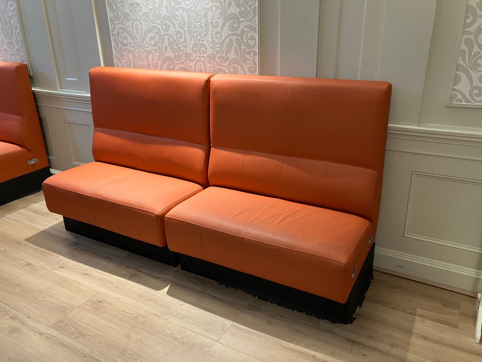 Oranje banken 9 stuks, Ophalen, Gebruikt, Overige maten, Minder dan 75 cm