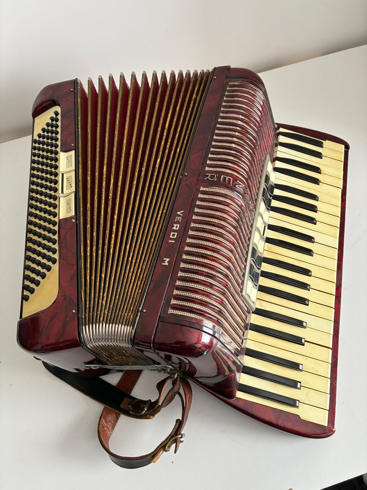 Hohner Verdi M, Ophalen, Gebruikt, Met riemen, Toetsaccordeon