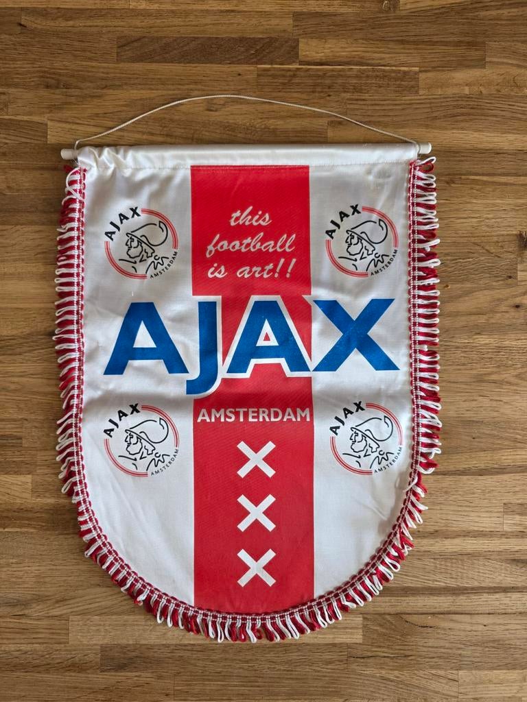 Ajax vaan - this football is art - jaren '90, Verzamelen, Ophalen of Verzenden, Zo goed als nieuw, Ajax, Vaantje of Sjaal