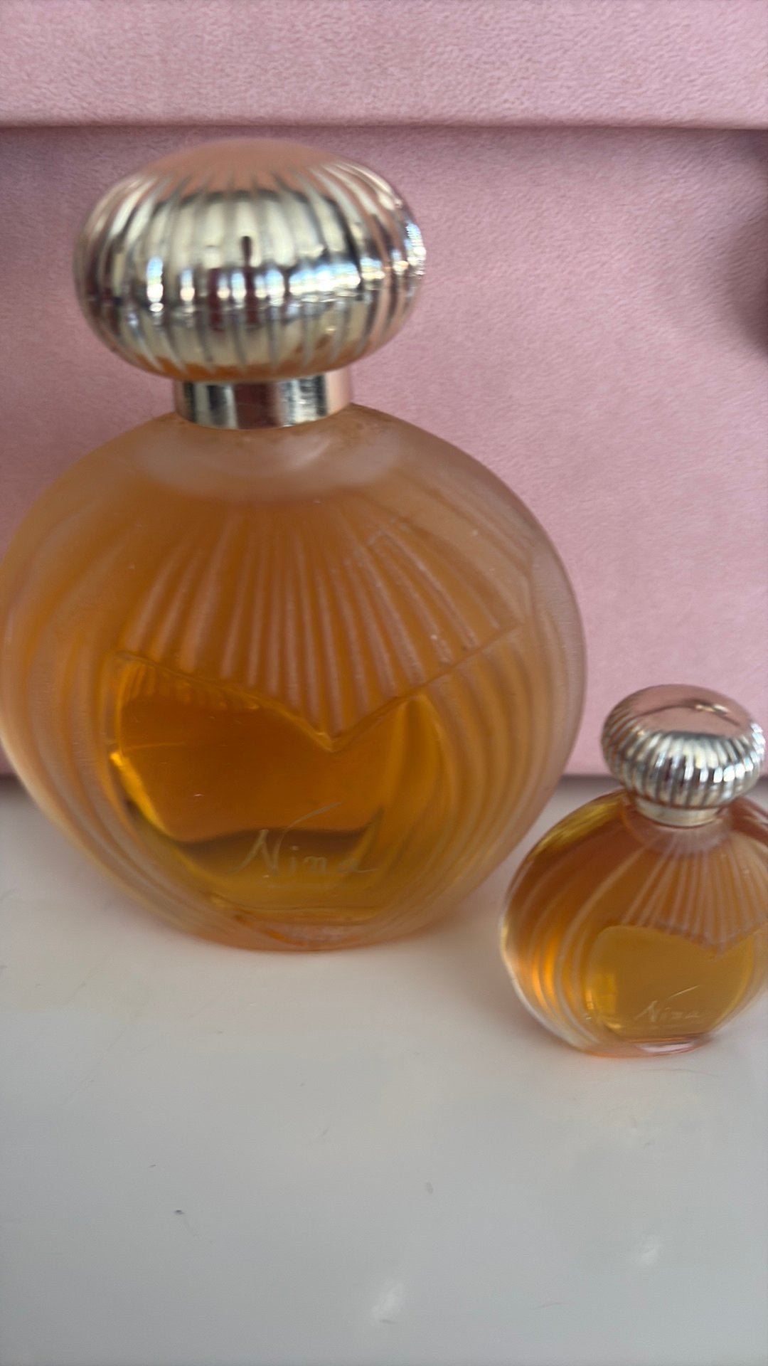 Nina ricci  Nina by Lalique vintage verzameling, Verzamelen, Parfumverzamelingen, Ophalen, Zo goed als nieuw, Miniatuur