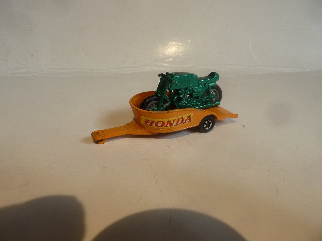 MATCHBOX:  >>>HONDA<<< MOTORCYCLE   TRAILER & MOTOR, Ophalen of Verzenden, Zo goed als nieuw, Overige typen