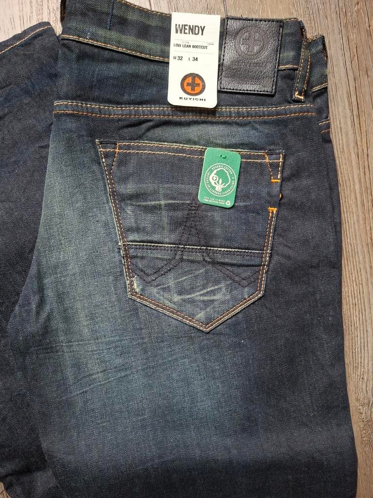 KUYICHI Wendy low bootcut jeans W32 L34, Kleding | Dames, Spijkerbroeken en Jeans, Blauw, KUYICHI, Nieuw, Ophalen of Verzenden