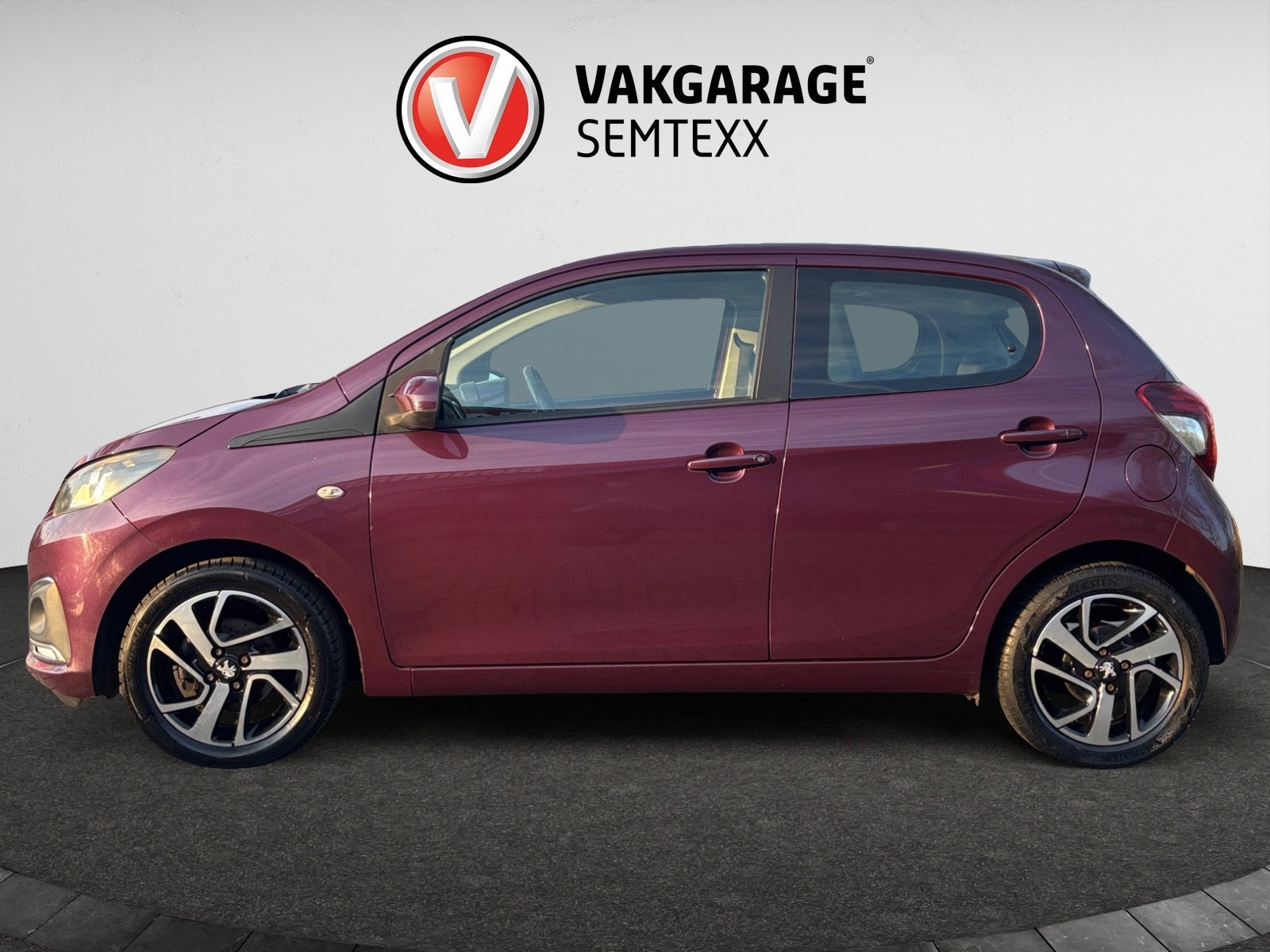 Peugeot 108 1.2 VTi Allure | Org NL auto | Scherm | LED | Ai, Auto's, Voorwielaandrijving, Euro 5, Gebruikt, 840 kg