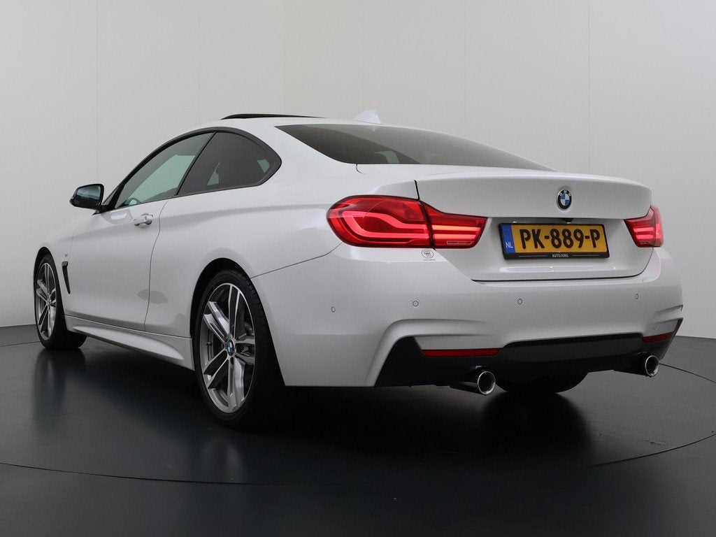 BMW 4-serie Coupé 420i High Executive M Pakket Automaat Nav, Auto's, BMW, Automaat, 1998 cc, Achterwielaandrijving, Gebruikt